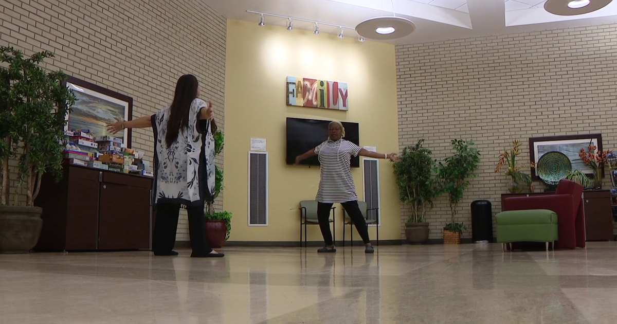 Veteran finds healing through dance therapy at VA Tampa after breast cancer battle