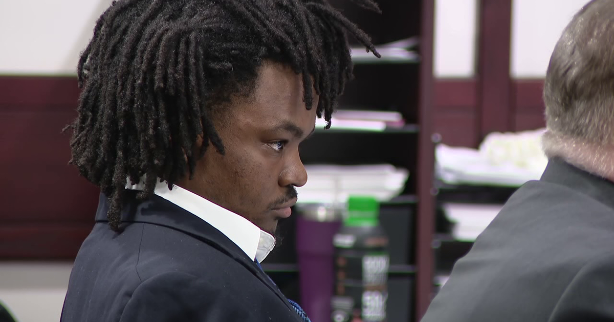 Man who fired at Tampa police officers in 2025 apartment complex shootout gets life in prison