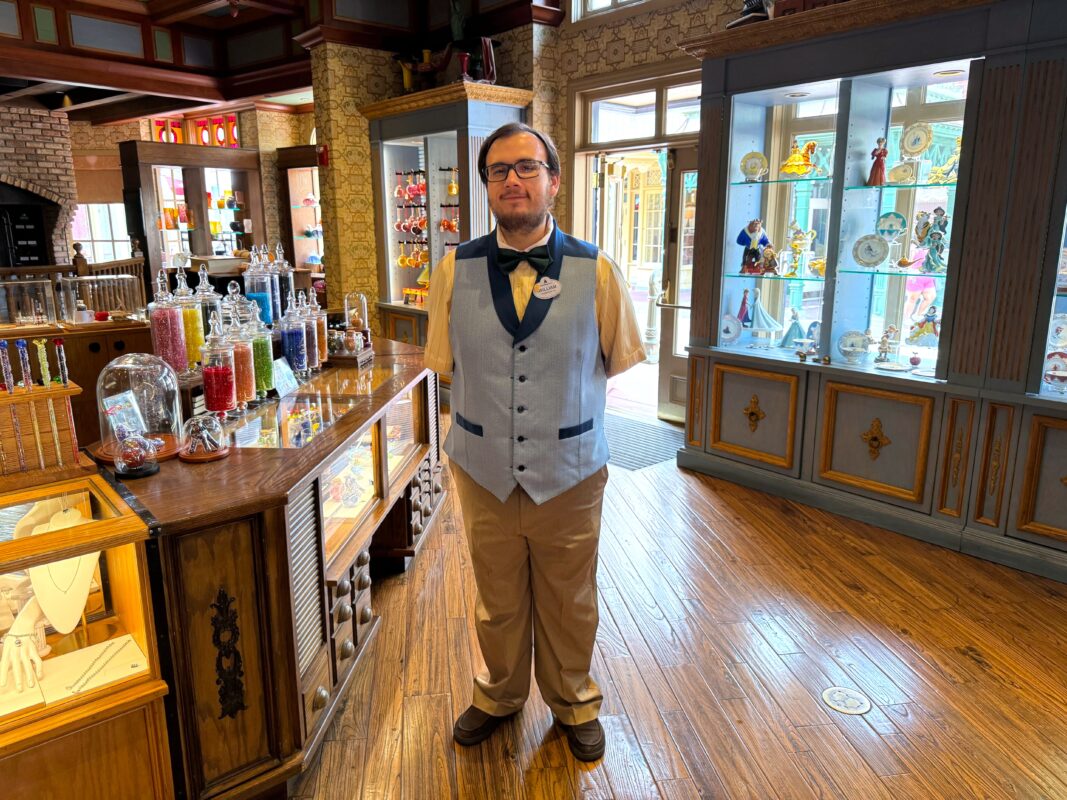Magic Kingdom Cast Members