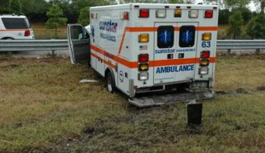 AMBULANCE DRIVER, PARAMEDIC HURT IN I-275 COLLISION - ST. PETERSBURG , FLORIDA | Firefighter Close Calls