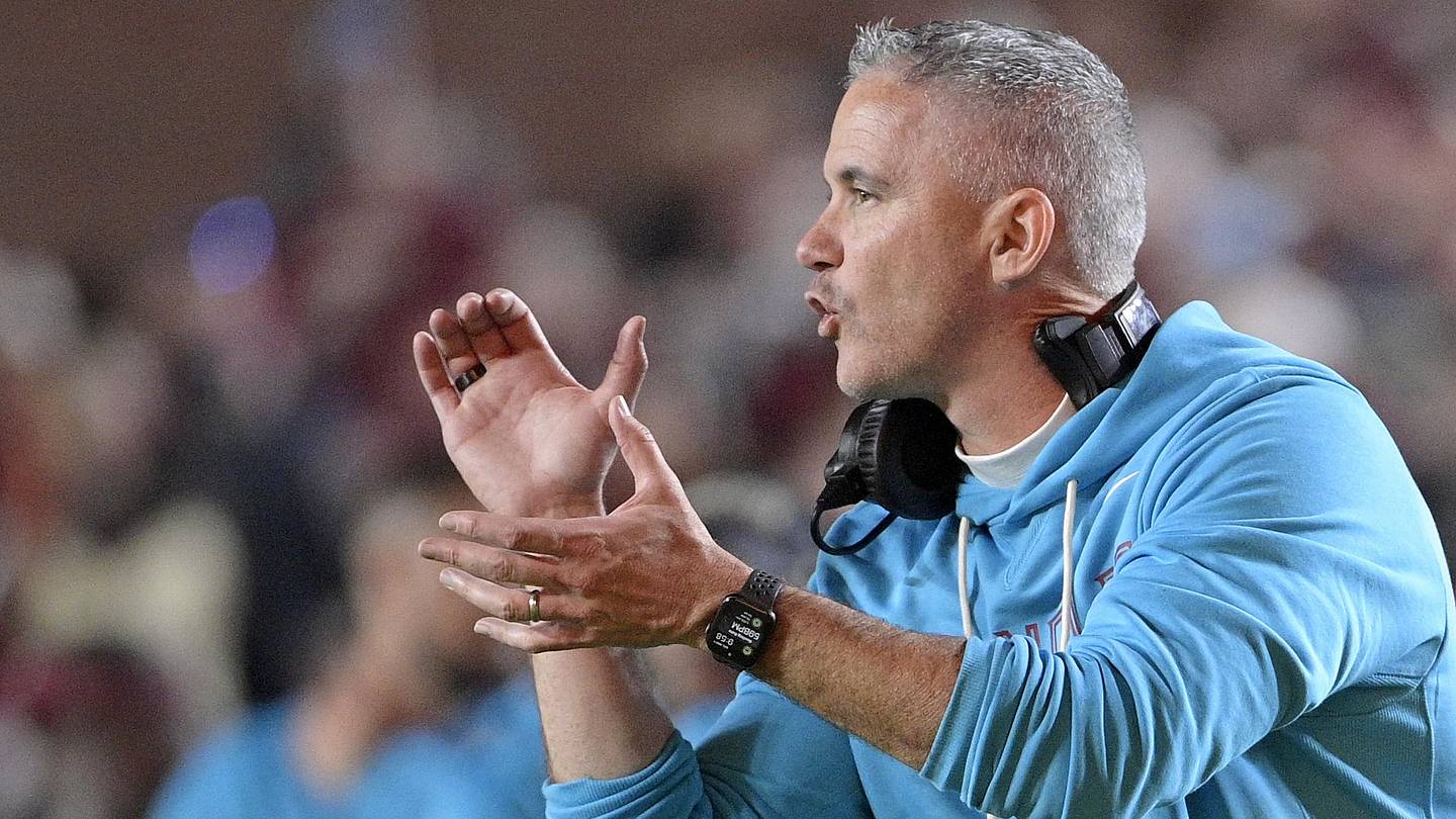 Florida State Seminoles head coach Mike Norvell