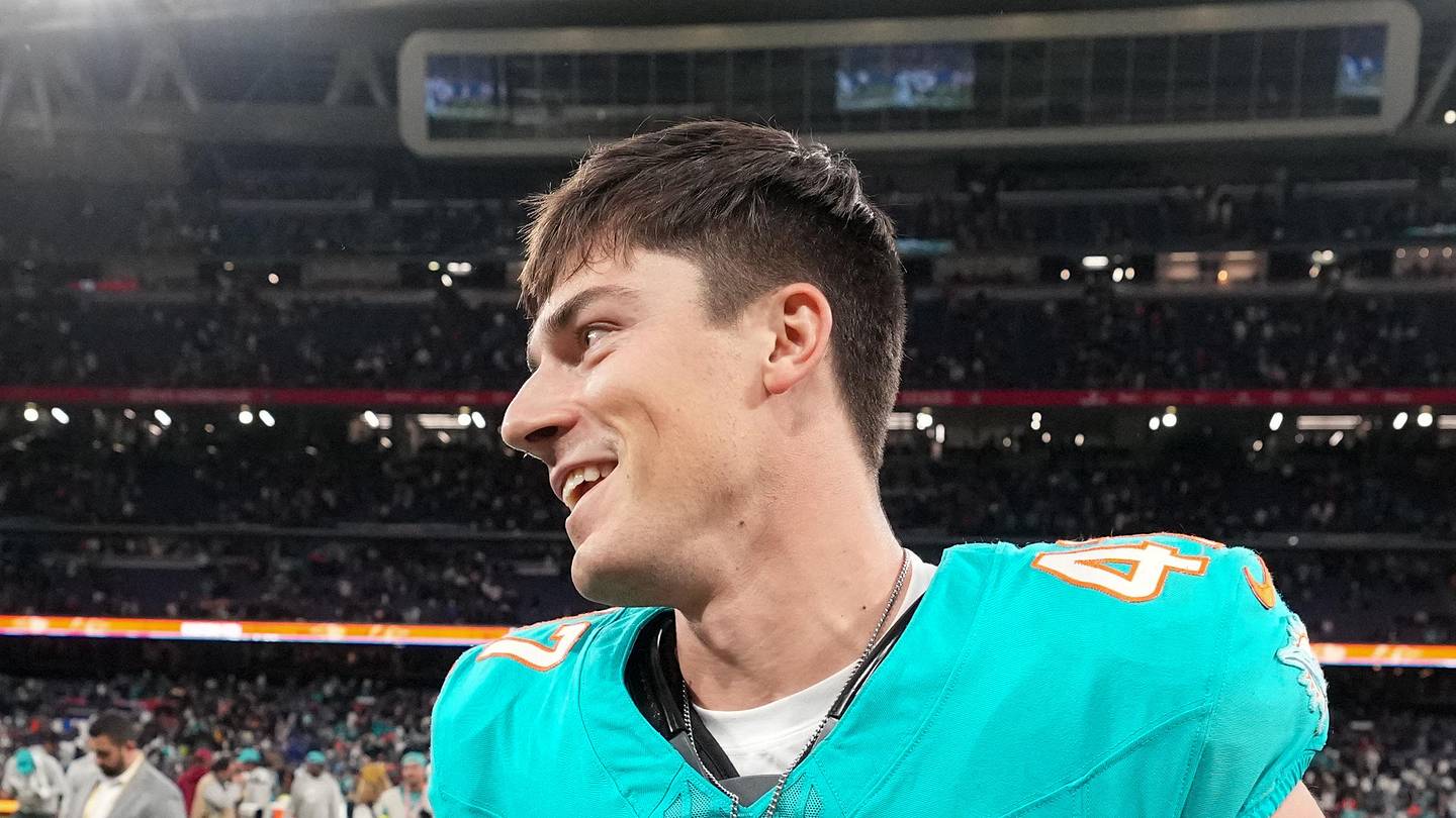 Miami Dolphins place kicker Riley Patterson