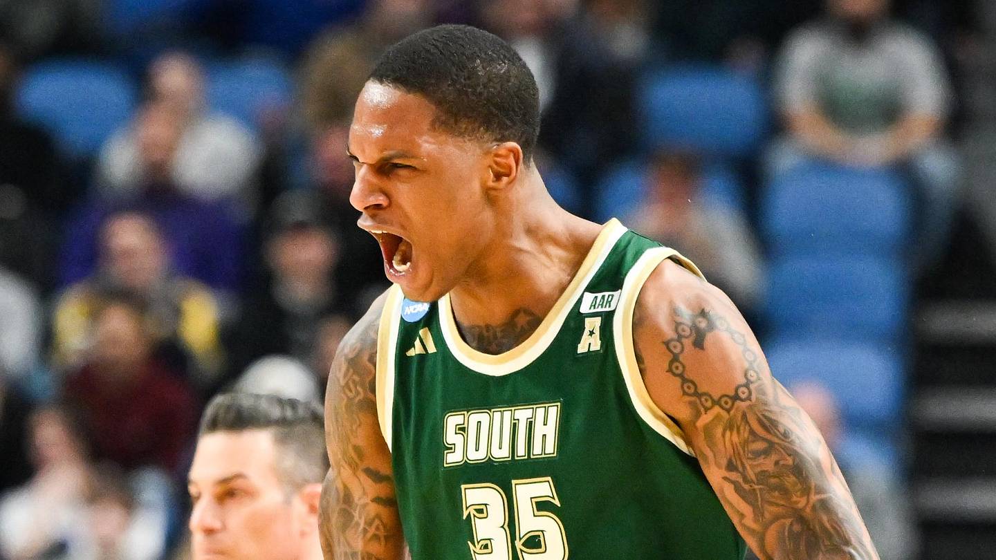 Orlando Magic select South Florida's Izaiyah Nelson with No. 51 pick after trade back