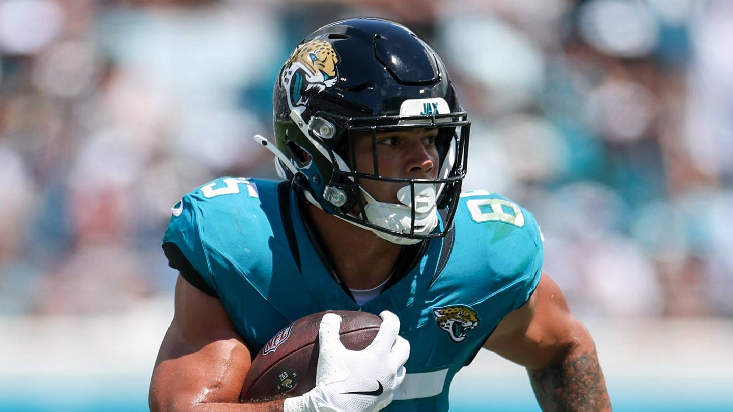 Grading Jaguars' Brenton Strange Extension: James Gladstone Earns High Marks