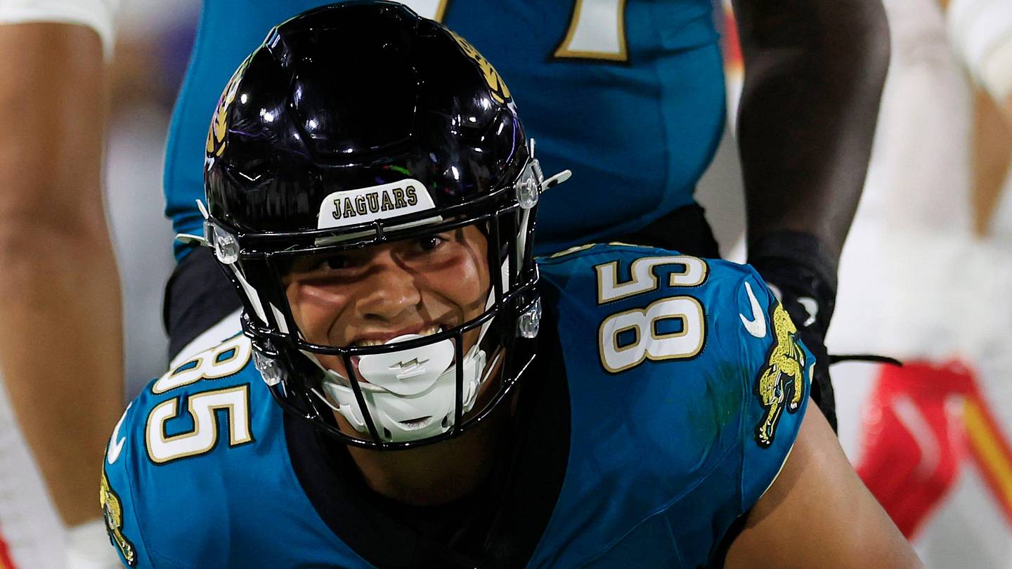 Winners, Losers From Jaguars Extending Brenton Strange: Where Rookies Land