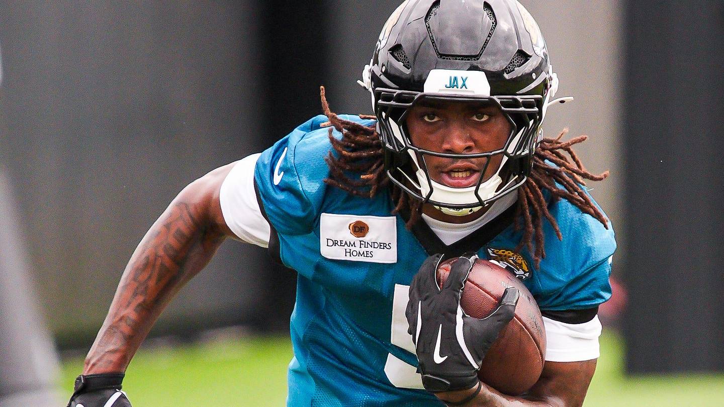 Jaguars running back LeQuint Allen Jr. (5) carries the ball during the Jaguars’ fourth OTA of the year, Monday June 1, 2026 at the Miller Electric Center in Jacksonville, Fla. [Doug Engle/Florida Times-Union]