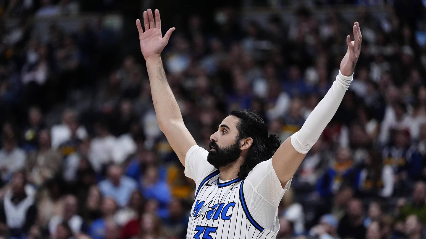 The Orlando Magic are seemingly hesitant to hit the trade market, leaving very few avenues for the team to add to their roster. The Magic may indeed be running it back.