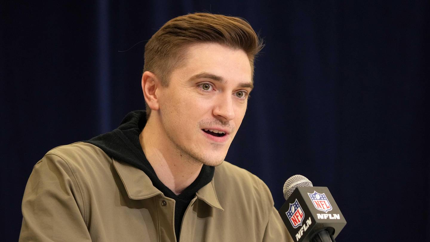 Brenton Strange's Contract Might Be Jaguars' GM James Gladstone's Best Work Yet