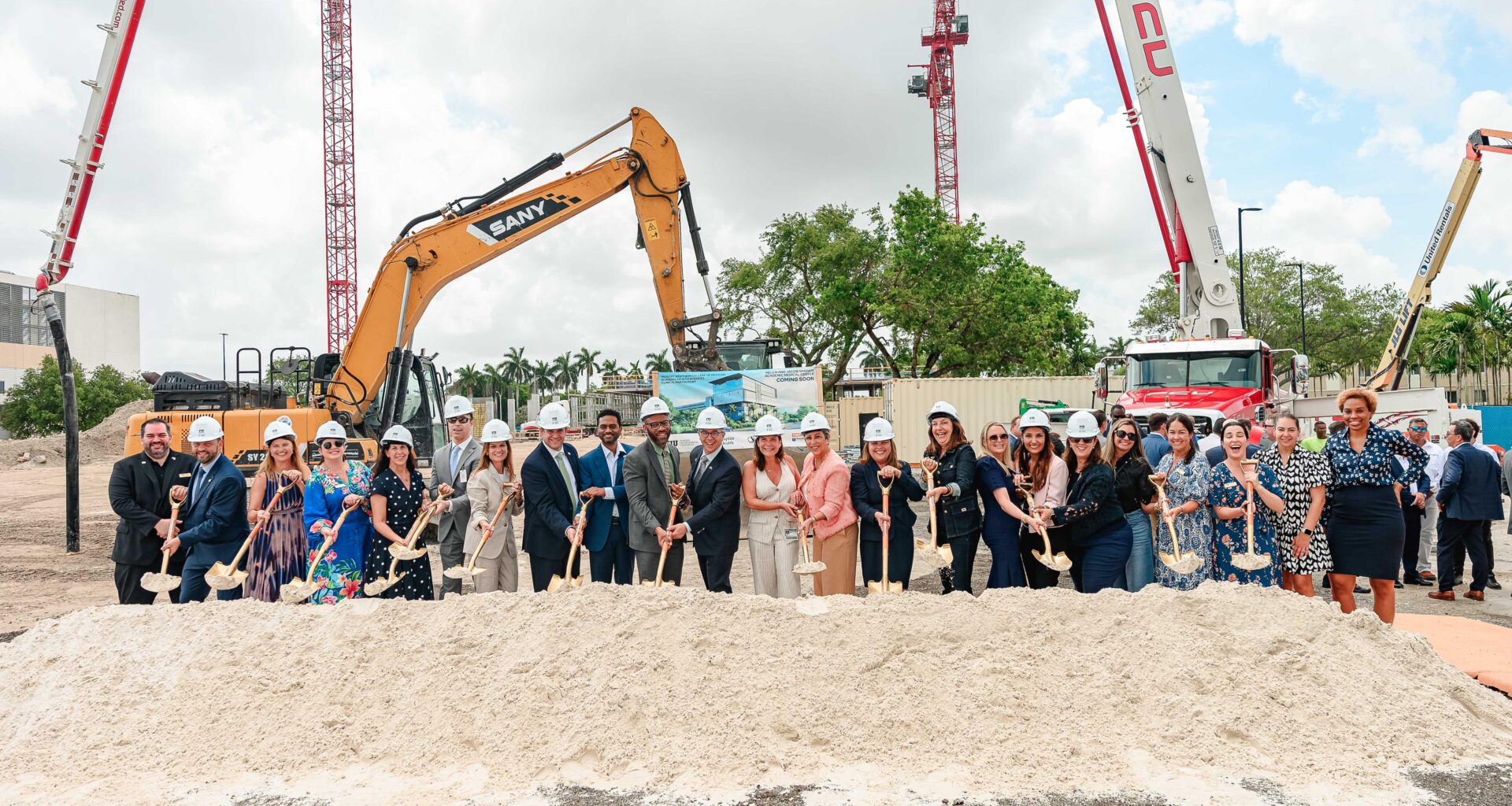 New medical center begins construction on former University Apartments grounds