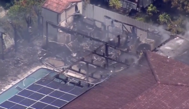 Crews put out 1st-alarm house fire in SW Miami-Dade; no injuries reported - WSVN 7News | Miami News, Weather, Sports