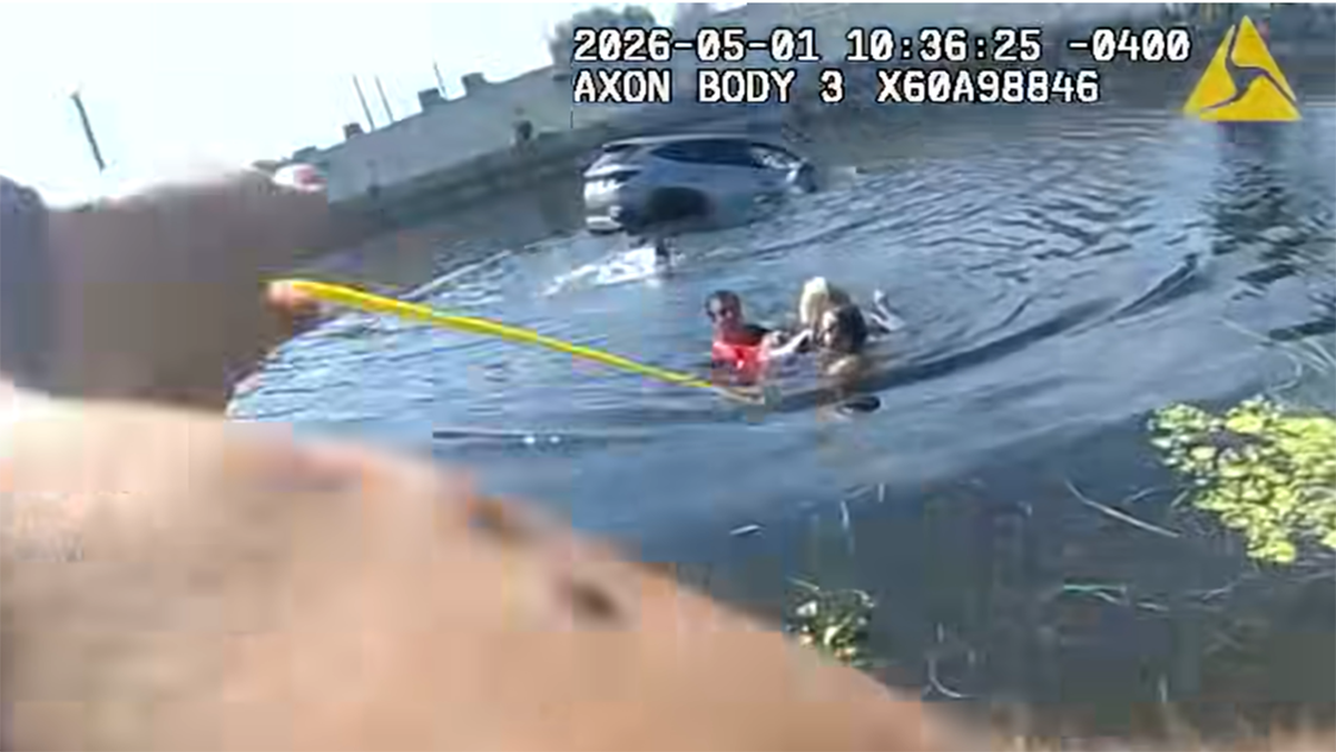 Dramatic video shows deputies rescuing woman from sinking car in Pompano Beach – NBC 6 South Florida