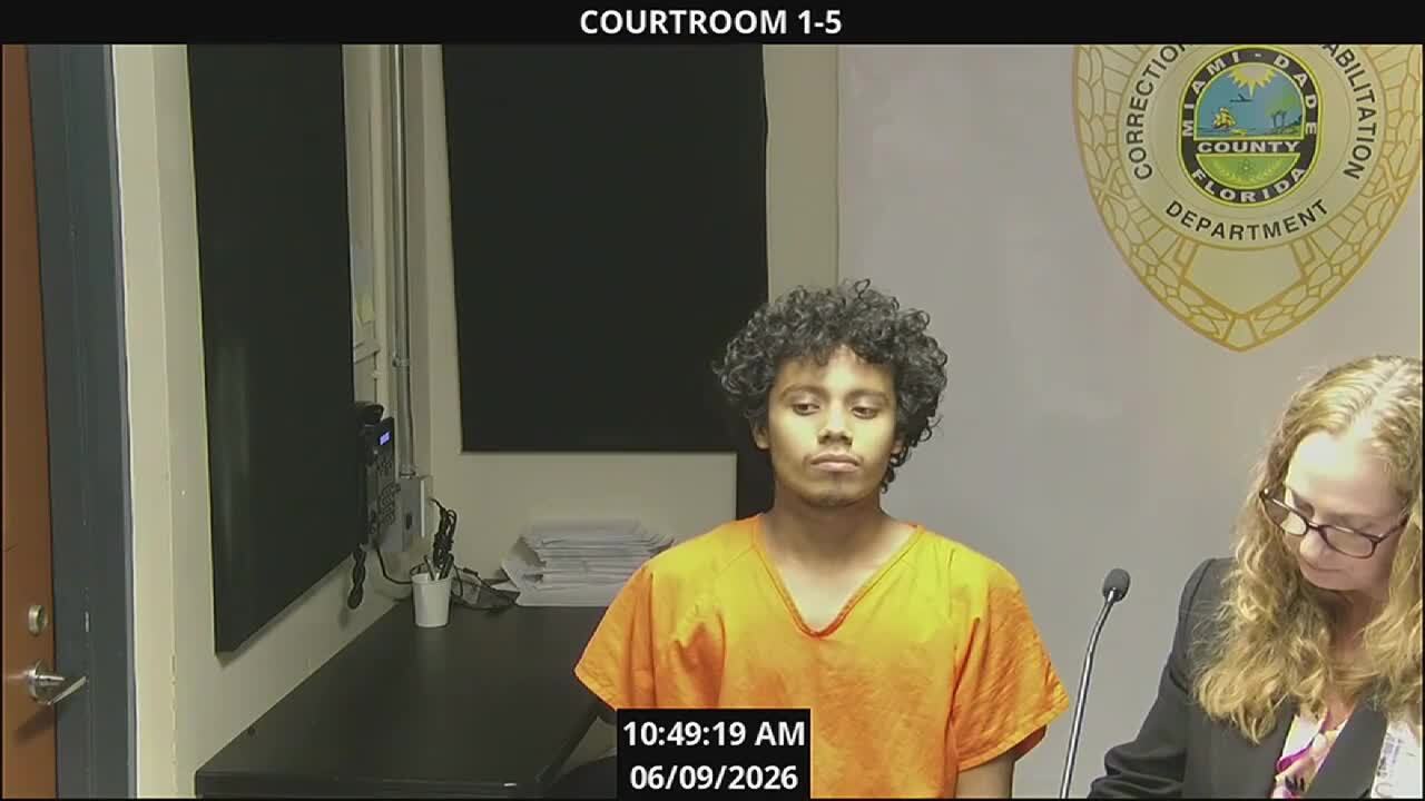 Man charged with stealing packages in Miami appears before judge - WSVN 7News | Miami News, Weather, Sports