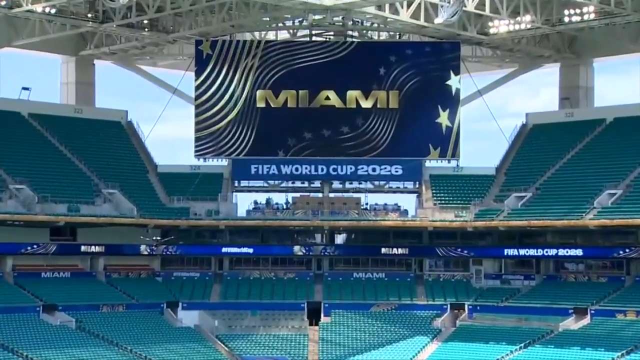 Uruguay national team flight to Miami delayed ahead of World Cup opener against Saudi Arabia national team - WSVN 7News | Miami News, Weather, Sports
