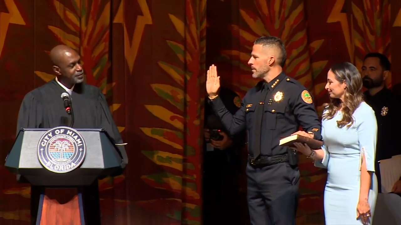 Edwin Lopez sworn in as new Miami Police chief, pledges to lead from the front in new role - WSVN 7News | Miami News, Weather, Sports