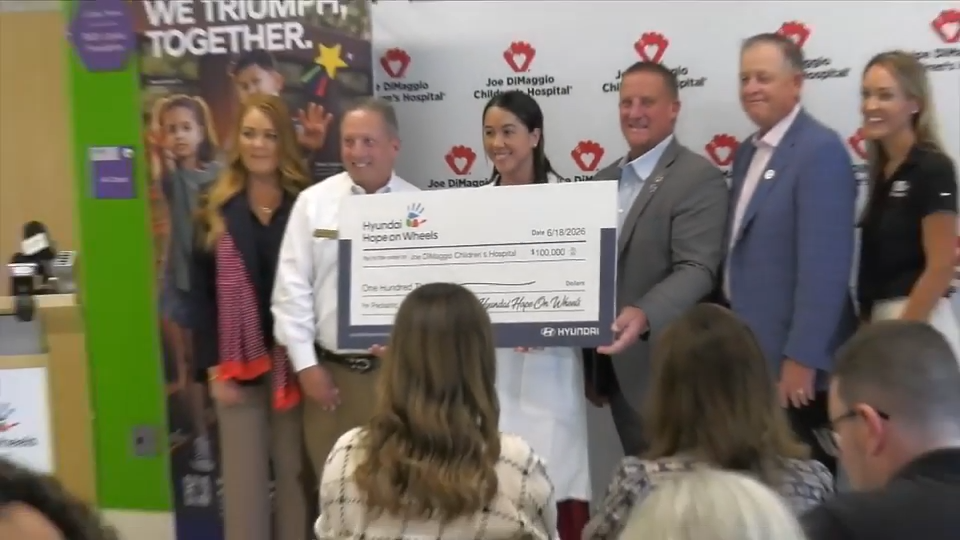 Hyundai donates $100K to pediatric oncology department at Joe DiMaggio during ‘Hope on Wheels’ event - WSVN 7News | Miami News, Weather, Sports