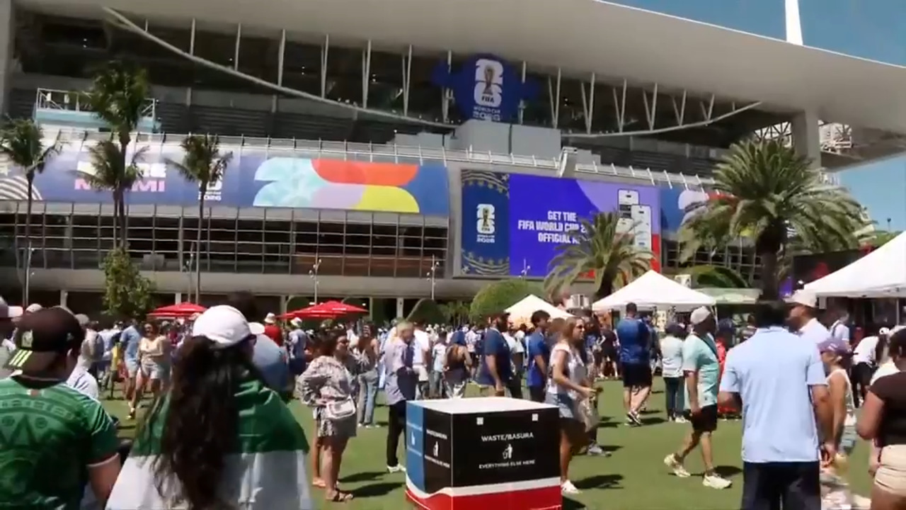 Uruguay vs. Cape Verde World Cup showdown draws soccer fans to Miami Stadium - WSVN 7News | Miami News, Weather, Sports