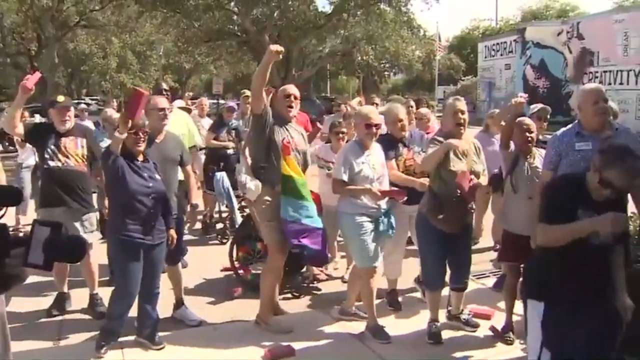 Fort Lauderdale honors LGBTQ+ liberation with Historic Stonewall Uprising Reenactment - WSVN 7News | Miami News, Weather, Sports