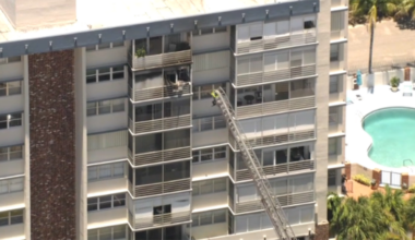 Person hospitalized after fire breaks out at North Miami Beach apartment building – NBC 6 South Florida