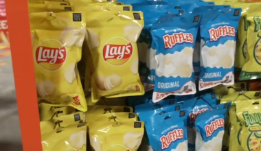 Deco’s Alex Miranda finds out a new Wynwood pop-up grocery store is actually all socks - WSVN 7News | Miami News, Weather, Sports