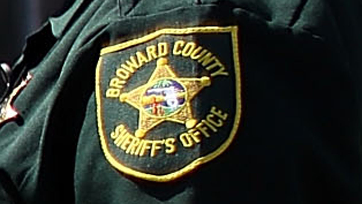 BSO deputy hospitalized after hit-and-run crash in Fort Lauderdale – NBC 6 South Florida