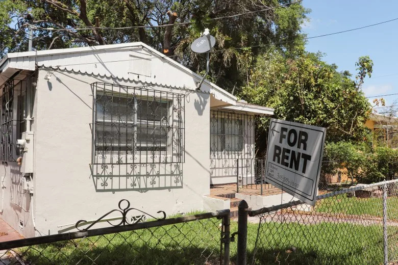 A three bedroom home in Little Haiti sits for rent at $2,800 per month or $33,600 annually. The average household income in this neighborhood is $28,000 annually, according to the federal government. (Adam Mahoney/Capital B)
