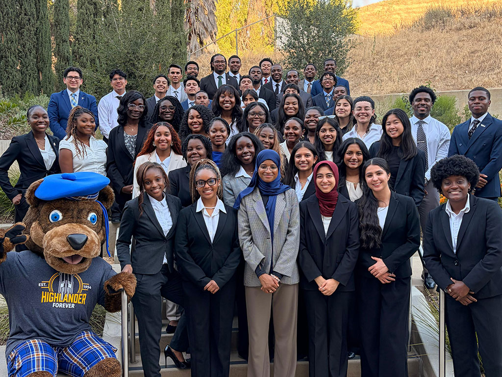 Hudson Taylor, top center, joined students from across the country during the Summer Institute of Emerging Managers and Leaders at the University of California Riverside. (Photo Courtesy: Hudson Taylor)