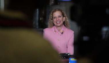 How Redistricting Pit Wasserman Schultz Against Black Democrats in Florida