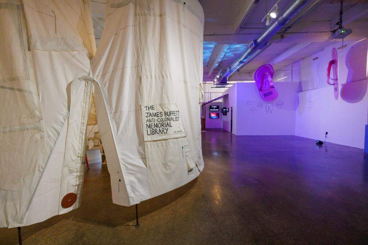 Many of the sails used to construct the oversized shorts came from the artist’s family sailing trips with her ather, including voyages to Key West.