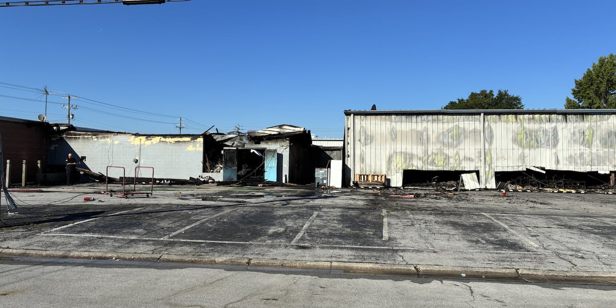 Last firefighter released after Jacksonville furniture store fire