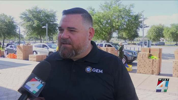 Farm Share Florida, GEM distribute free hurricane preparedness supplies in Jacksonville