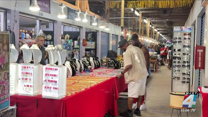 Pecan Park Flea Market, a 40-year Northside Jacksonville landmark, is closing this fall after selling for $8.5 million