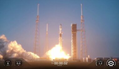 WATCH AGAIN: SpaceX launches 29 Starlink satellites in pre-dawn liftoff from Florida
