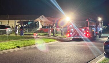 Video shows driver fleeing after stolen car crashes into St. Pete home, catching it on fire: SPFR