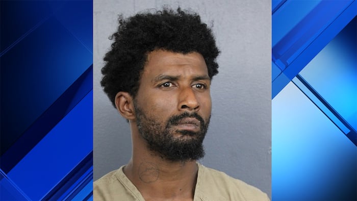 Man accused of masturbating near girl on Broward County Transit bus