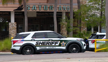 Gatorland Orlando evacuated over suspected hoax bomb threat, deputies say