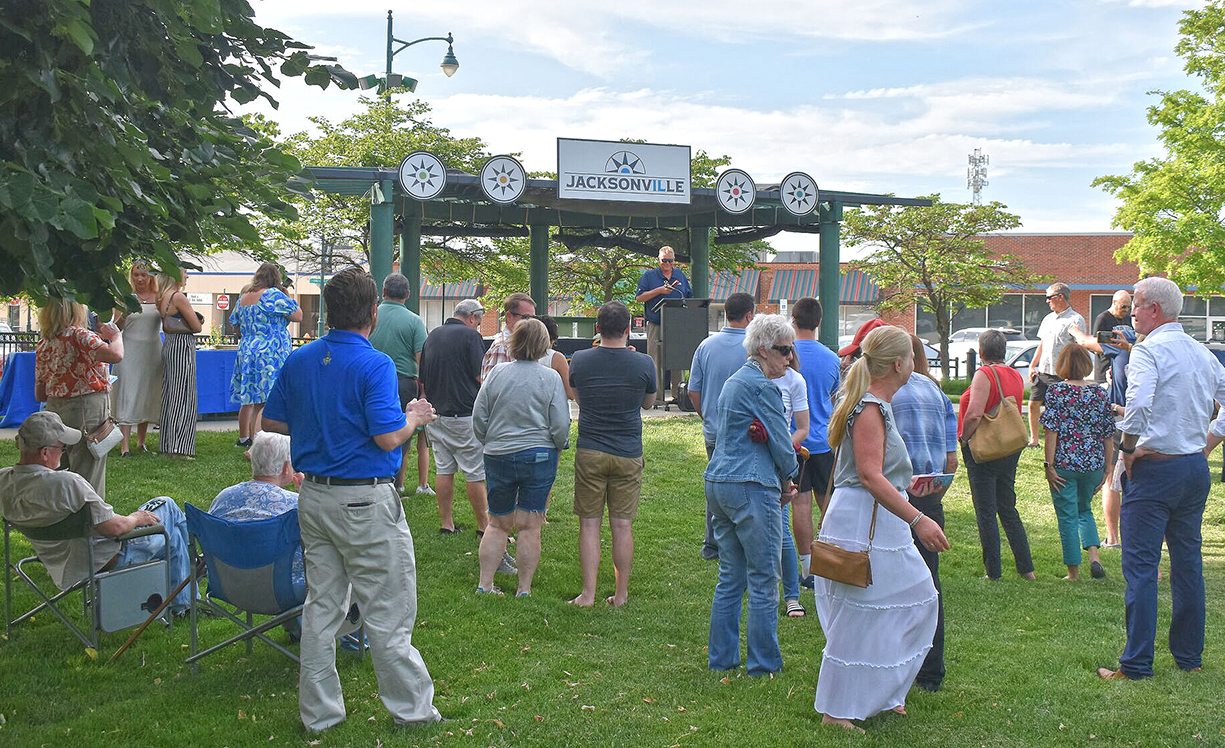 Mayor Andy Ezard talks to those attending the planned burial of a time capsule related to the city's bicentennial. Plans were delayed and city officials now hope to inter the capsule on property at the Municipal Building. 