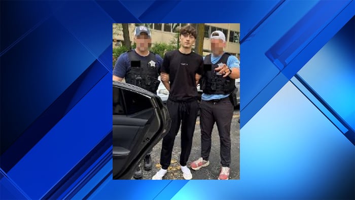 Suspect in hit-and-run that injured Hollywood police officer captured in Chicago