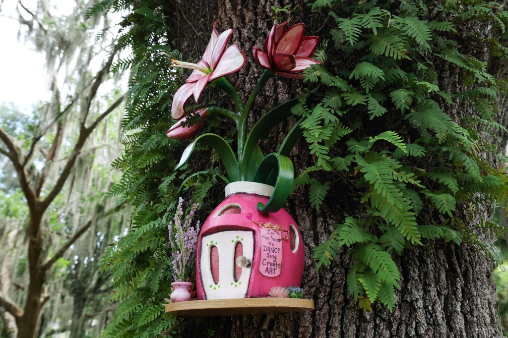 Pictures: Fairy doors return to Leu Gardens – Orlando Sentinel