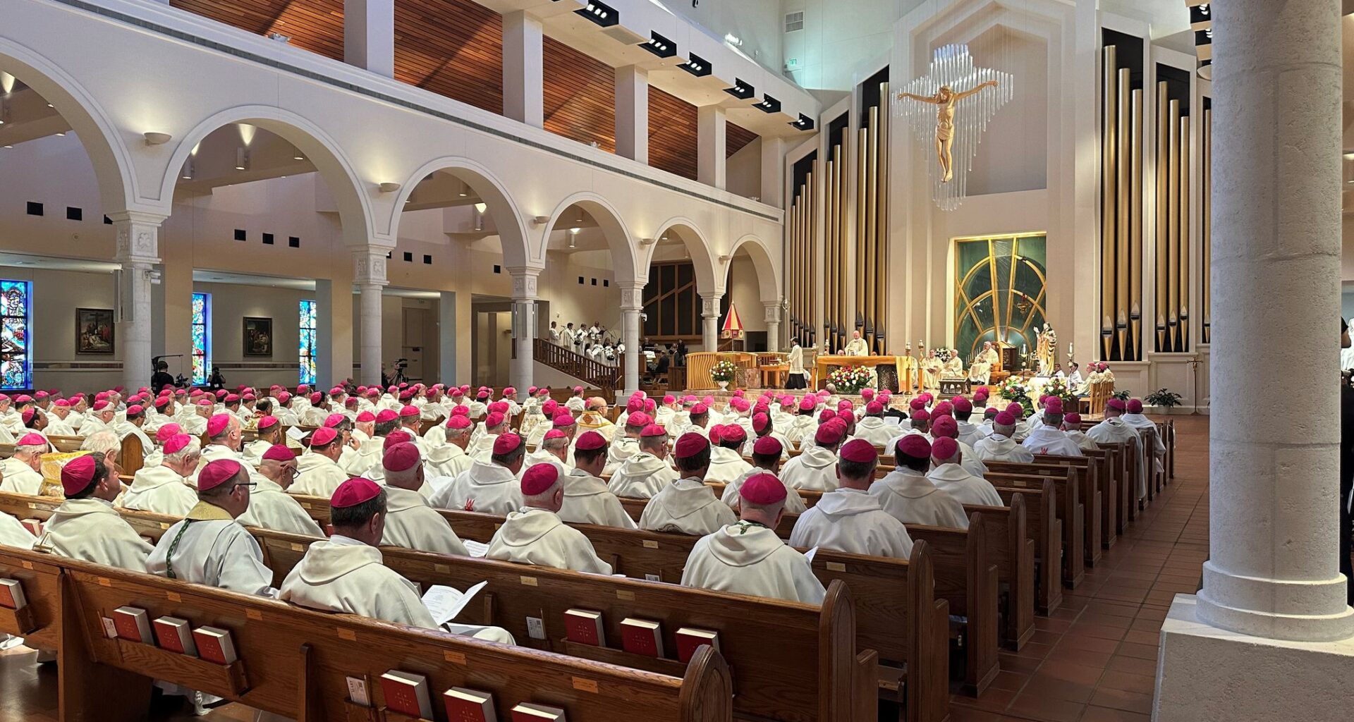US Catholic bishops consecrated nation to the Sacred Heart at gathering in Orlando