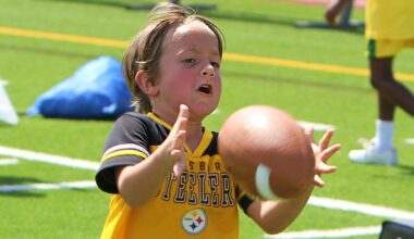 Photo Gallery: 20th Max Starks Youth Football Camp