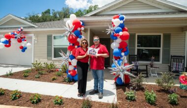High-school students build mortgage-free homes for injured veterans
