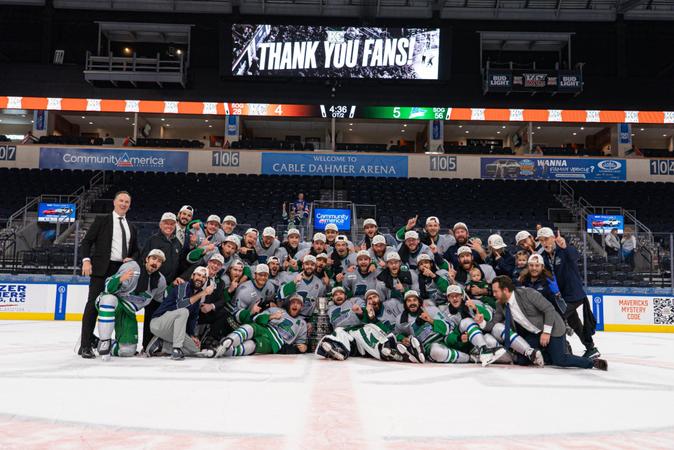 Cam Johnson wins fourth Kelly Cup title with Florida Everblades