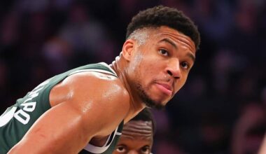 Milwaukee Bucks v New York Knicks