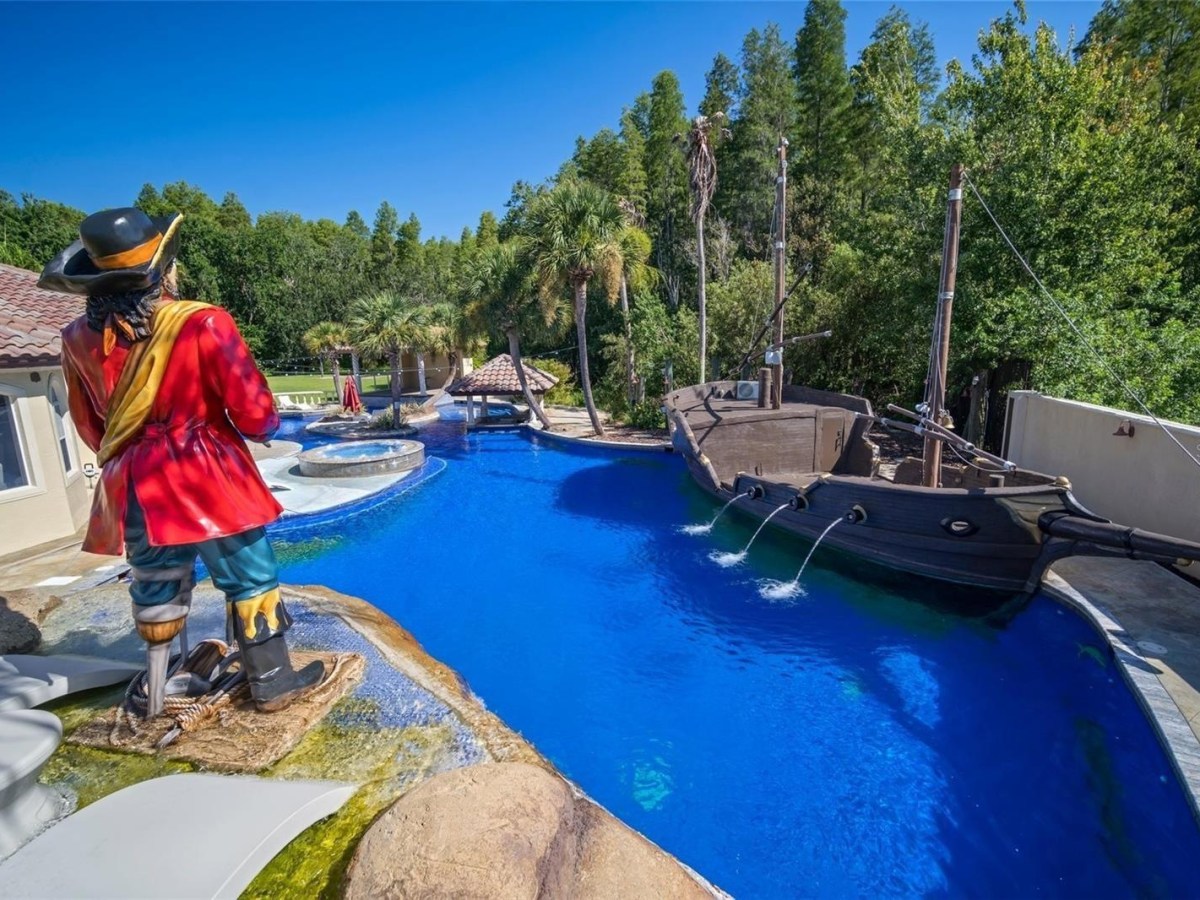 Tampa Bay’s ‘House of Hennessy,’ which comes with a massive pirate ship, is back on the market for $6 million