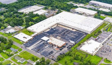 Shore Manufacturing leases within former Westside Fanatics warehouse