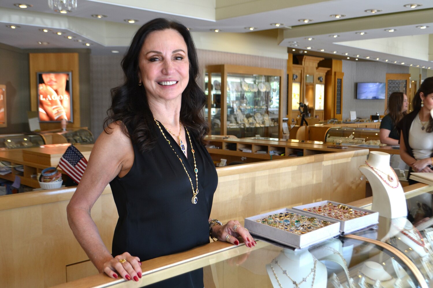Erica Courtney, jewelry designer to the stars, visits Underwood Jewelers in Ponte Vedra Beach.