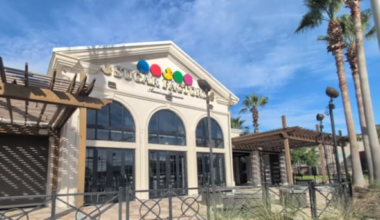 ‘Thank you for the memories, the smiles and the sugar highs’: The Sugar Factory closes Town Center location