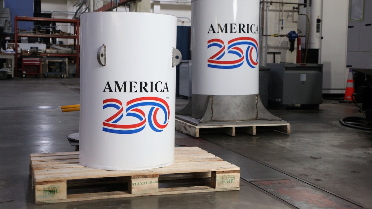 Unboxing Florida’s depressing time capsule in 250 years