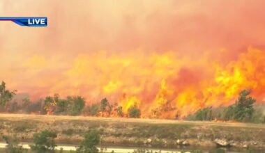3rd brush fire forms amid efforts to contain West Miami-Dade blazes; Krome Avenue closed from SW 8th St. to US 27 - WSVN 7News | Miami News, Weather, Sports