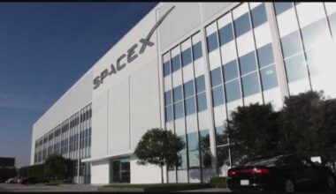 SpaceX launches SiriusXM satellite from Cape Canaveral